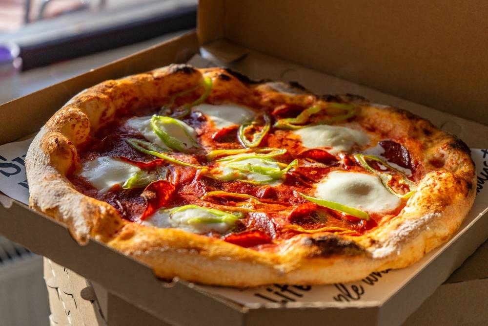 pizza, pudełko na pizzę, kwadratowo pudełko na pizzę