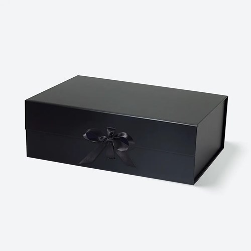 Czarne pudełko magnetyczne 305×203×102 mm z satynową wstążką