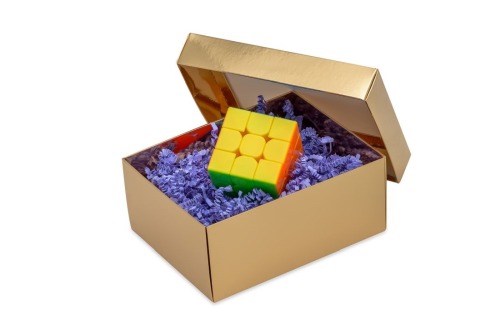 Pudełko laminowane 160x125x70mm złote A6