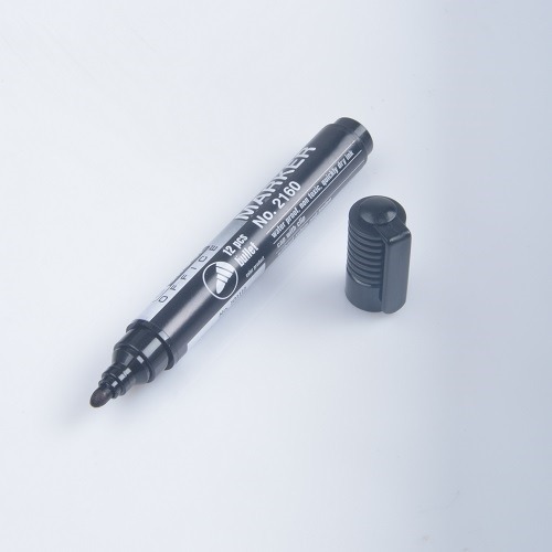 Marker permanentny Czarny