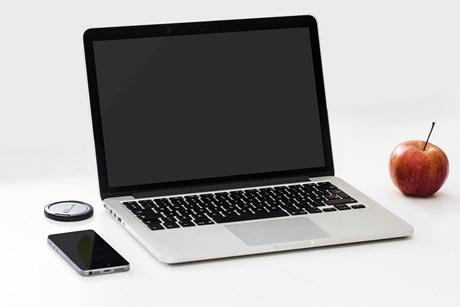 Jak przygotować laptopa do wysyłki?