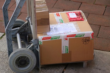 Jak dobrze przygotować przesyłkę dla kuriera?