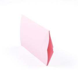 Pudełko poduszka ozdobne M 210x135x40mm Różowe