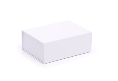 Białe pudełko magnetyczne z tektury litej 220x160x80mm, opakowanie prezentowe