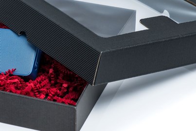 Pudełko karbowane czarne 290x300x50mm z oknem