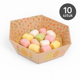 Zdjęcie 10 tacek z nadrukiem, w tle wielkanocne dekoracje.