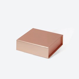 luksusowe-pudelko-male-rozowe-zloto