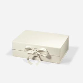 Pudełko magnetyczne Ivory 280×210×95 mm ze satynową wstążką