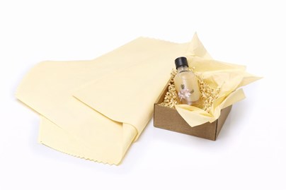 Bibuła gładka waniliowa 38x50 cm 100 arkuszy Pantone 12-0712 TCX