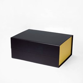 Czarne pudełko magnetyczne 235×170×100 mm ze złotym wnętrzem