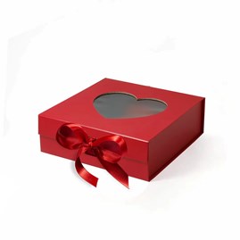 czerwone-pudelko-magnetyczne-a5-z-okienkiem-serce-240x240x80.jpg